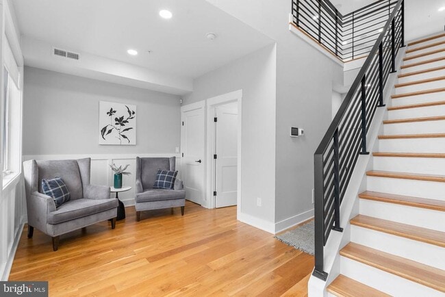 Building Photo - 311 Delmar St