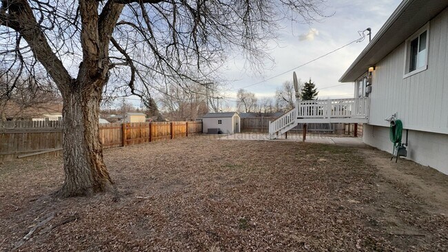 Building Photo - Updated 5 Bedroom House Near Memorial Park
