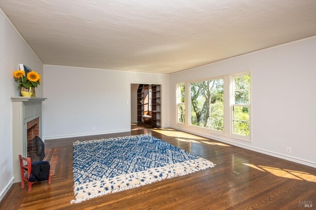 Building Photo - 20 Vista Dr