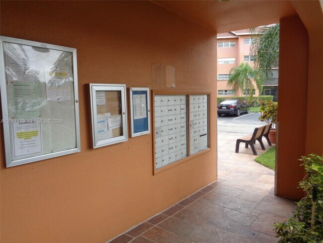 Building Photo - 701 SW 141st Ave