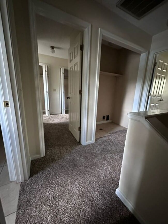 Building Photo - 120 Lester Fordham Rd