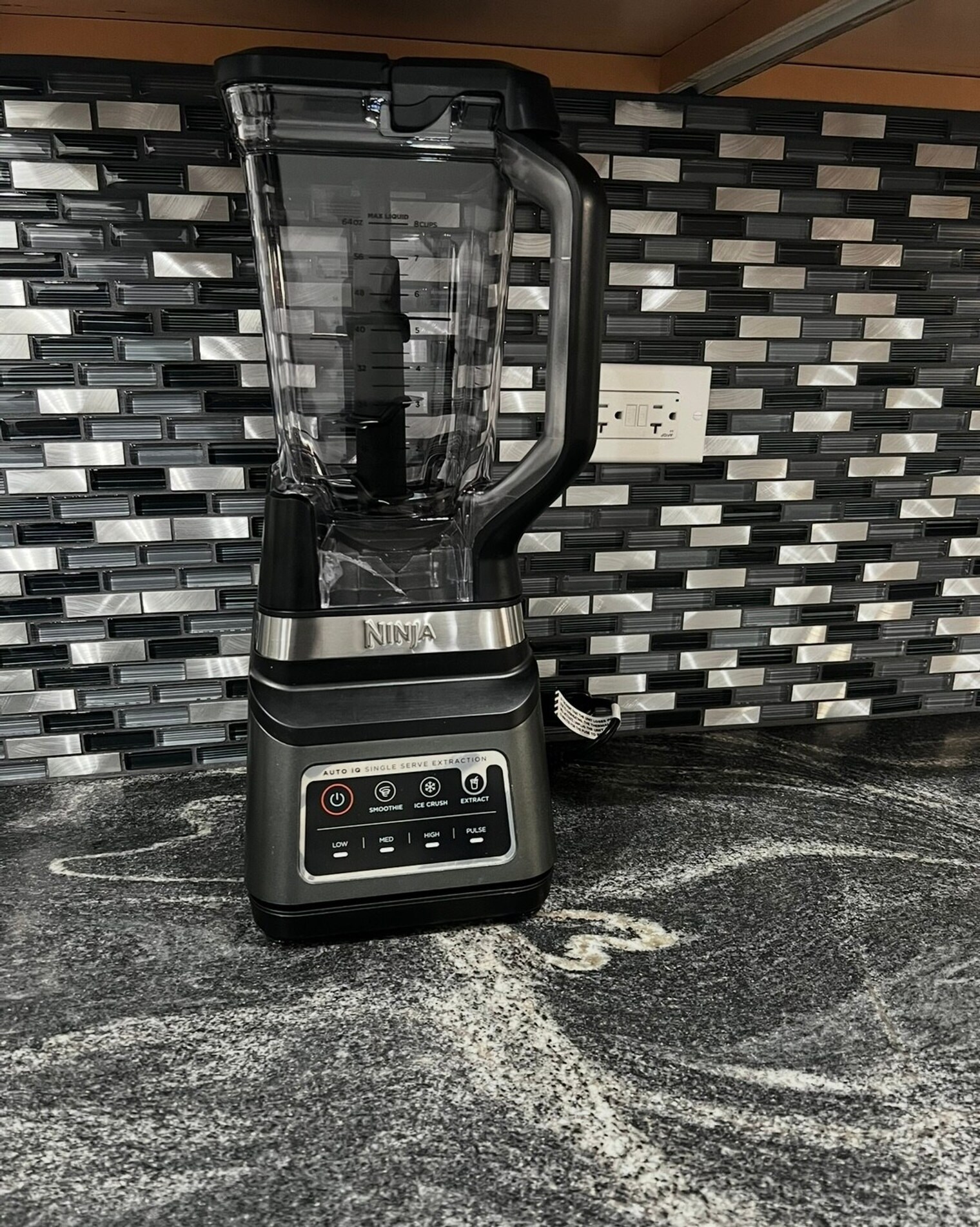 Building Photo - 705 N Garfield St