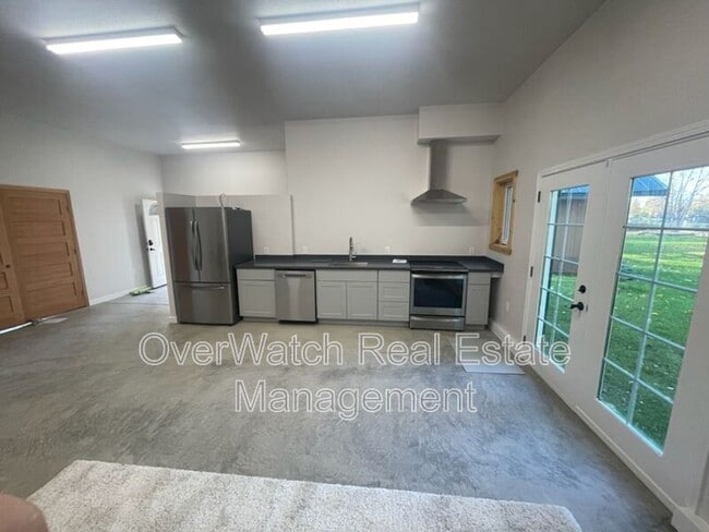 Building Photo - 1047 S Wolf Rd