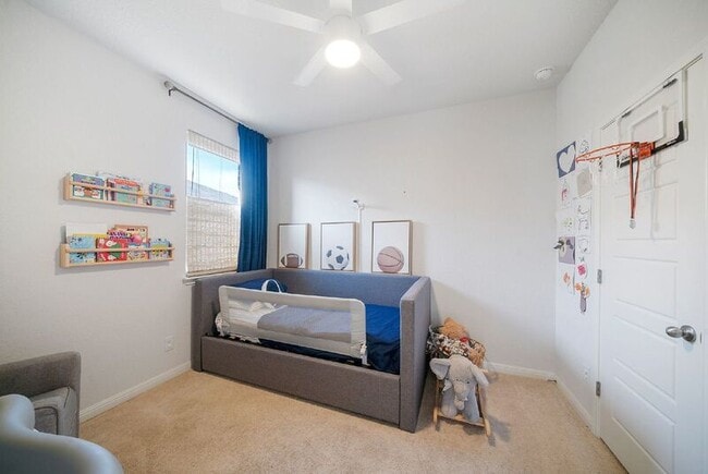 Building Photo - 12927 Maridell Park