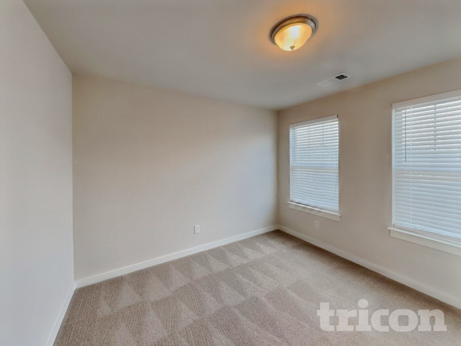 Building Photo - 4937 Kingdom Dr