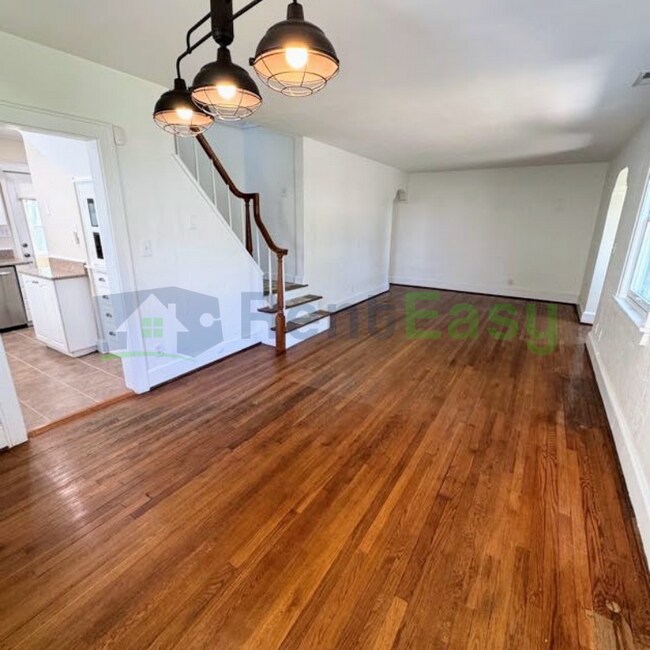 Building Photo - 6010 Upper Brandon Pl