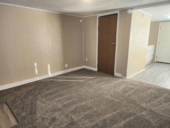 Building Photo - All Bills Paid!