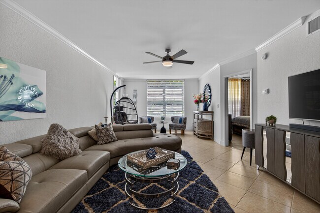 Building Photo - 2851 S Ocean Blvd