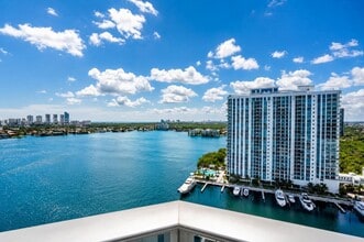 Building Photo - 17301 Biscayne Blvd