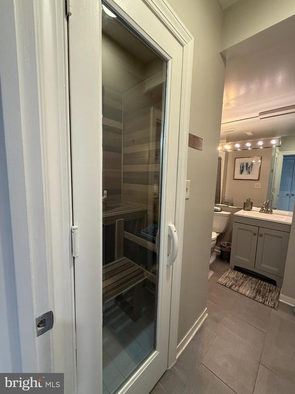 Building Photo - 3332 Dent Pl NW