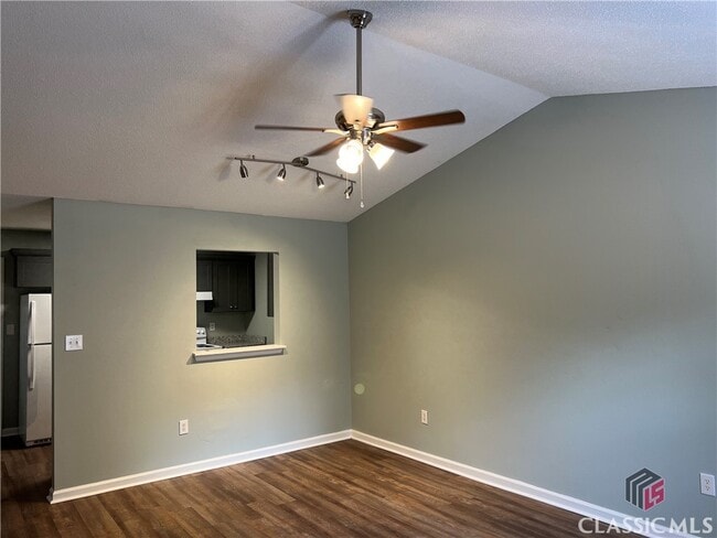 Building Photo - 206 Lavender Lakes Dr