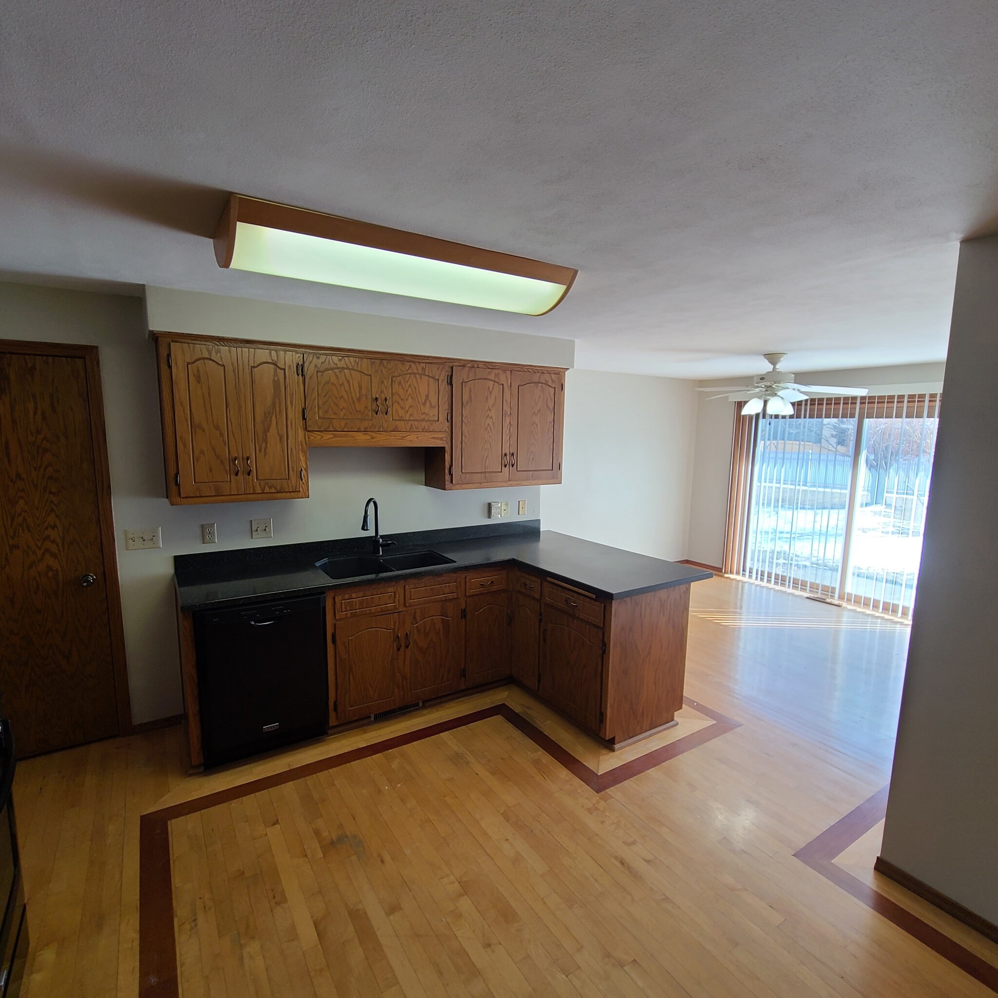 Dishwasher - 761 Trailsway Ln