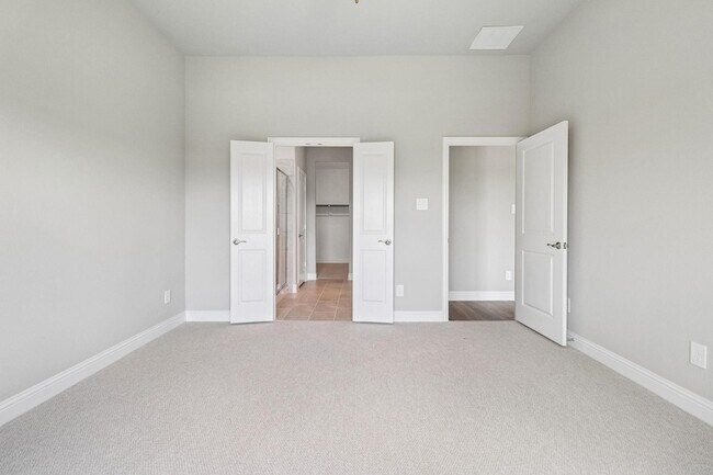 Building Photo - 6206 Castamere Dr