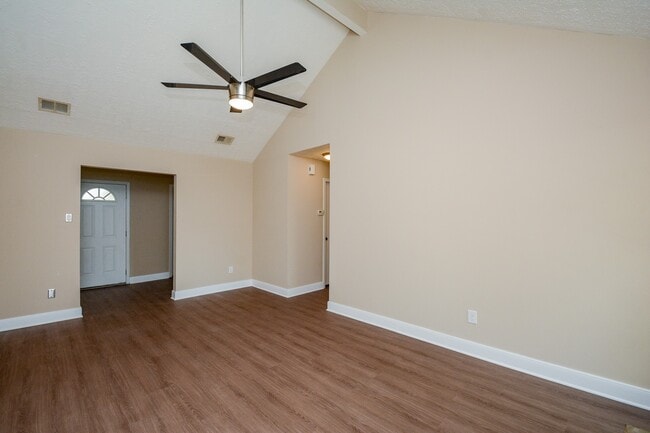 Building Photo - 19331 Nasworthy Dr