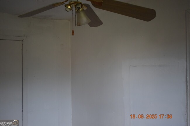 Building Photo - 803 Grosso Ave