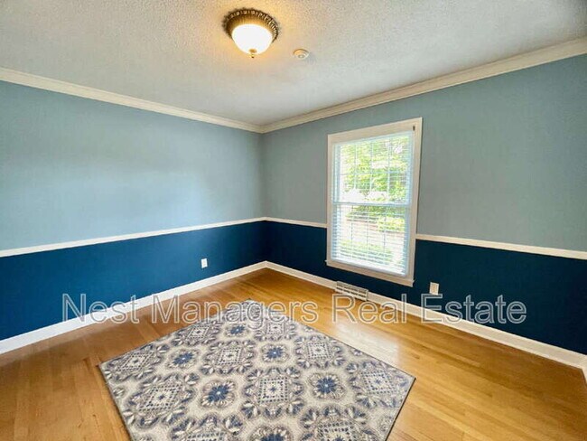Building Photo - 2514 Dartmouth Dr