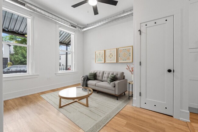 Building Photo - 1743 W 18th Pl