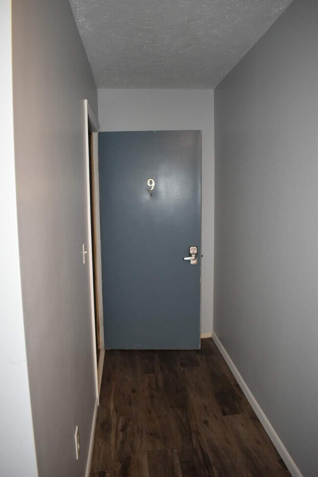 Building Photo - Woodlands