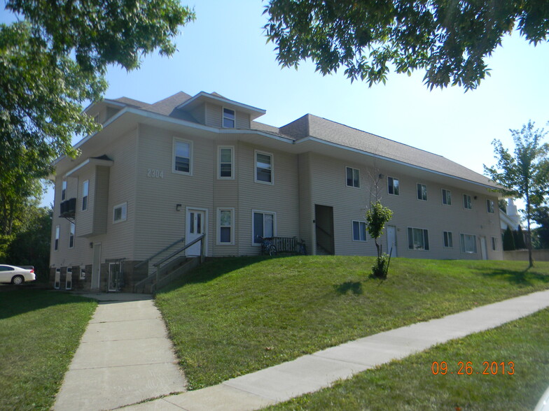 Primary Photo - 2304 Olive St