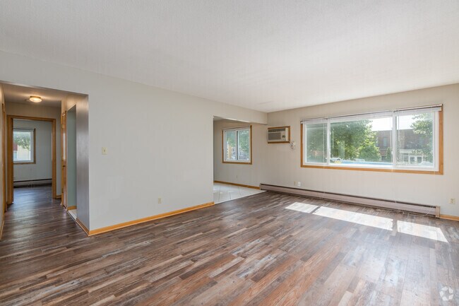 Living Room - Prior Marshall Apartments