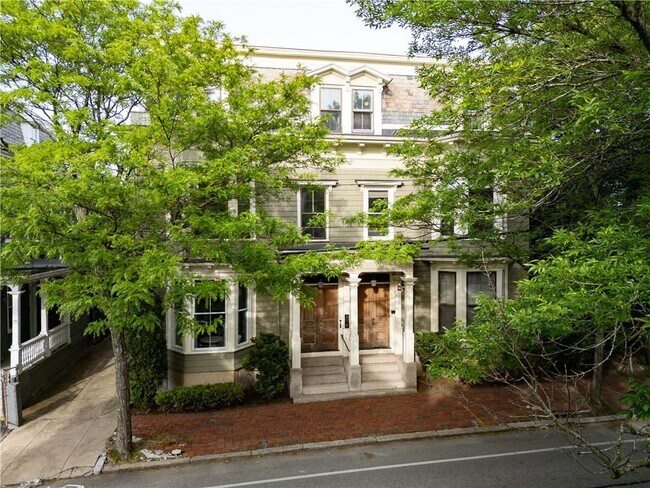 Building Photo - 99 Almy St