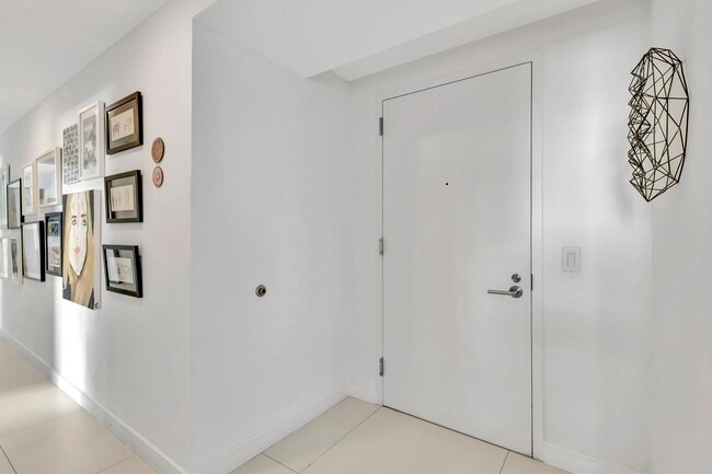 Building Photo - 501 NE 31st St