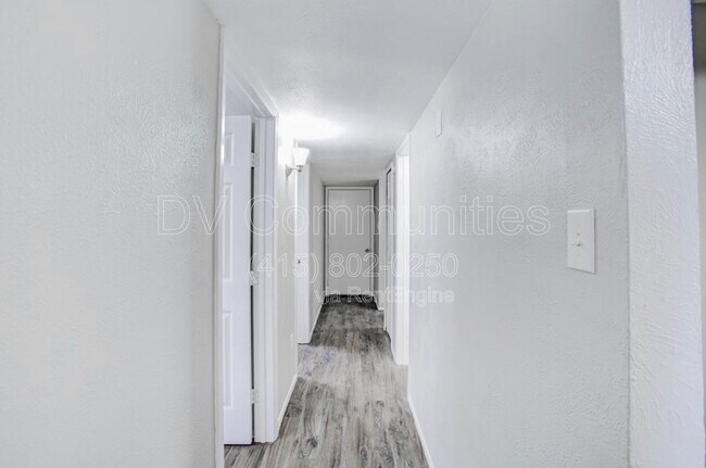 Building Photo - 5806 Evening Shadows Ln