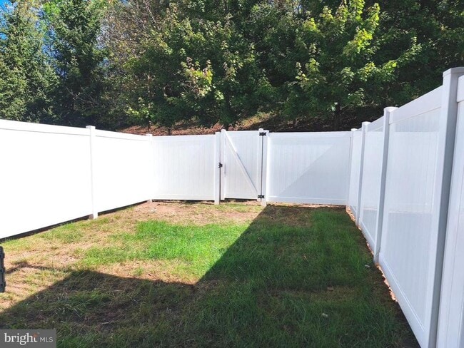 Building Photo - 22520 Highcroft Terrace