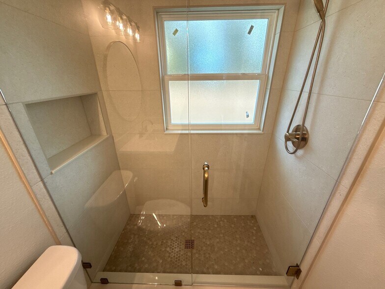 Building Photo - 5351 E Hopp Ln