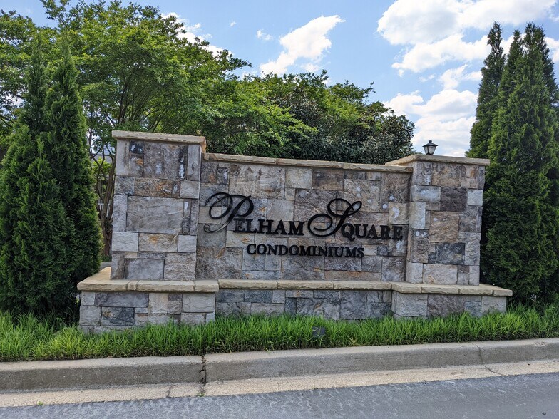Building Photo - 503 Pelham Square Way