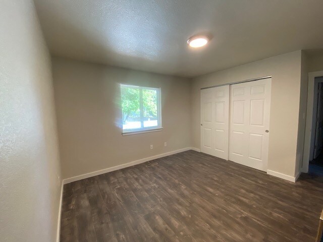 Building Photo - 338 25th Avenue Ct