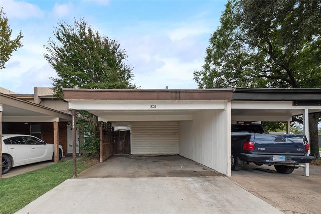 Building Photo - 1804 Ridgeview Plaza