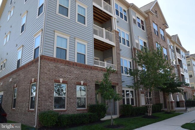Building Photo - 4861 Finnical Wy