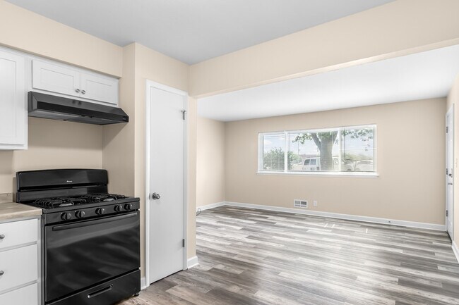 Building Photo - 3073 W Ruskin Ct