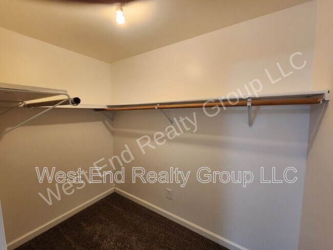 Building Photo - 765 N Colorado Ave