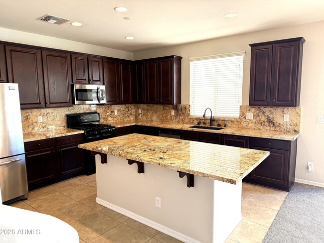 Building Photo - 9237 W Coolbrook Ave