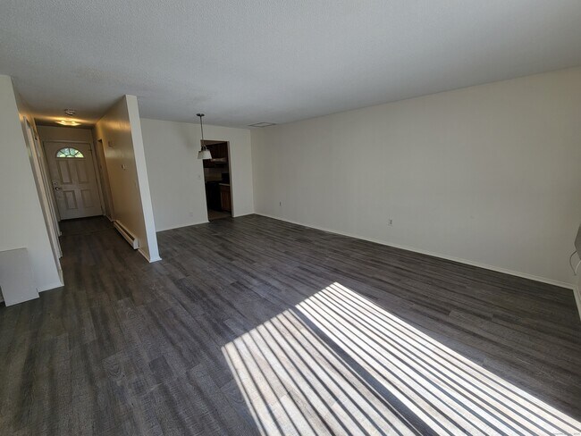 Building Photo - 48 Sutton Pl