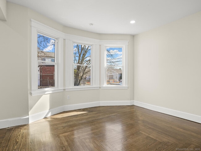 Building Photo - 99 Noble Ave