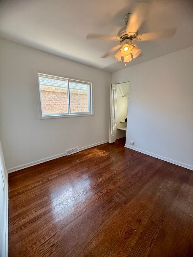 Building Photo - 6436 S Lamon Ave