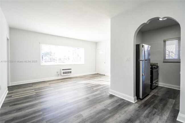 Building Photo - 7911 Abbott Ave