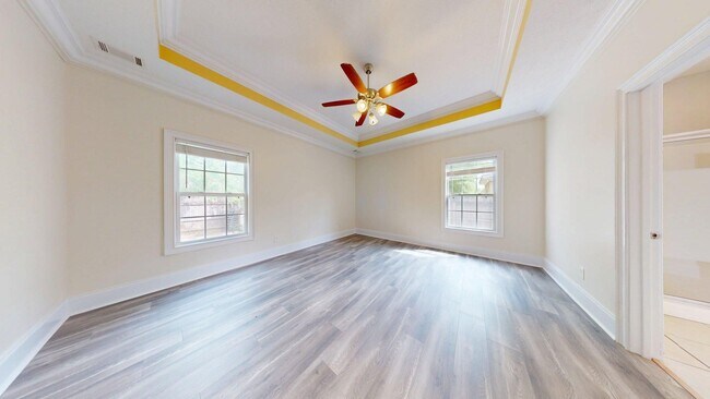 Building Photo - Cloverbrook in Auburn -