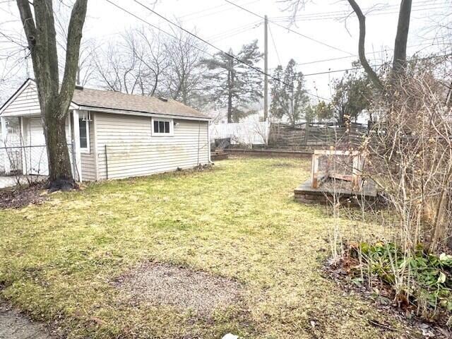 Building Photo - 907 Bruce St