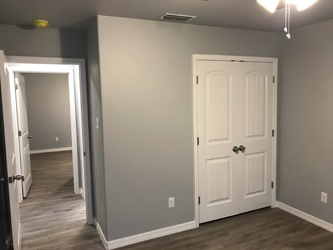 Building Photo - Wonderful 3 Bed 2 Bath in Willow Bend!