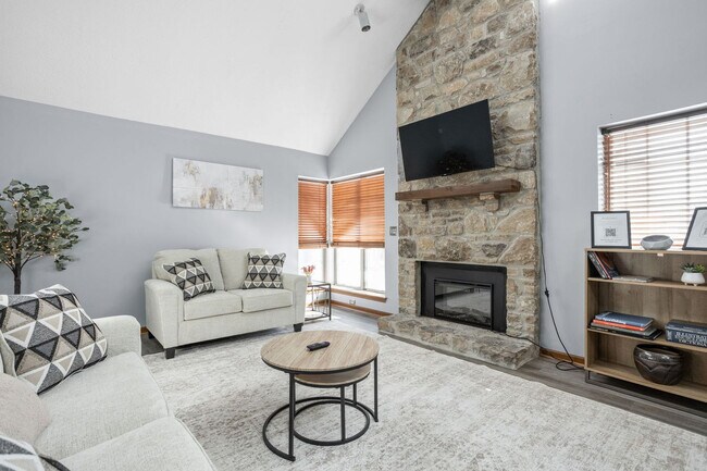 Building Photo - 7542 Higdon Ct