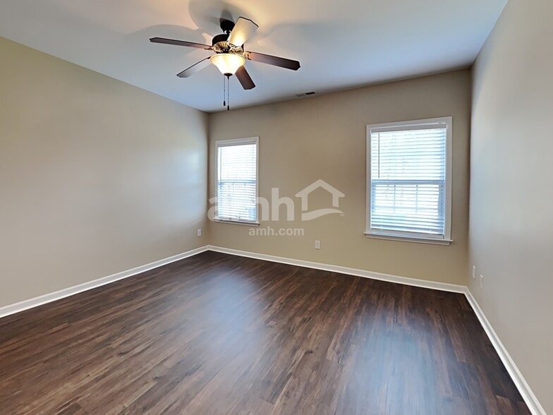 Building Photo - 6300 Slopeside Ct