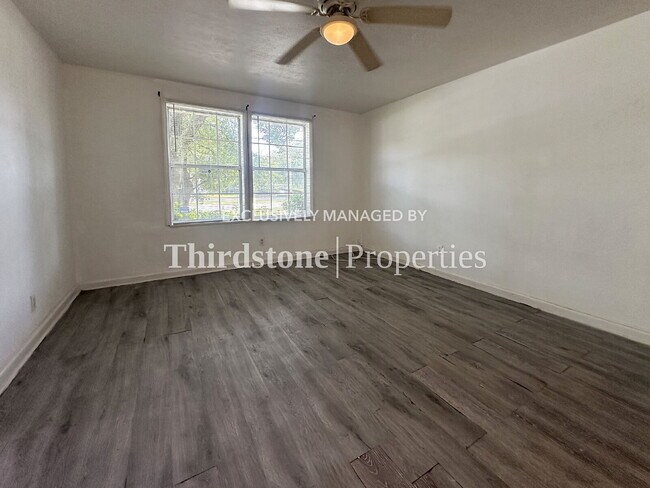 Building Photo - 5638 Vernon Rd