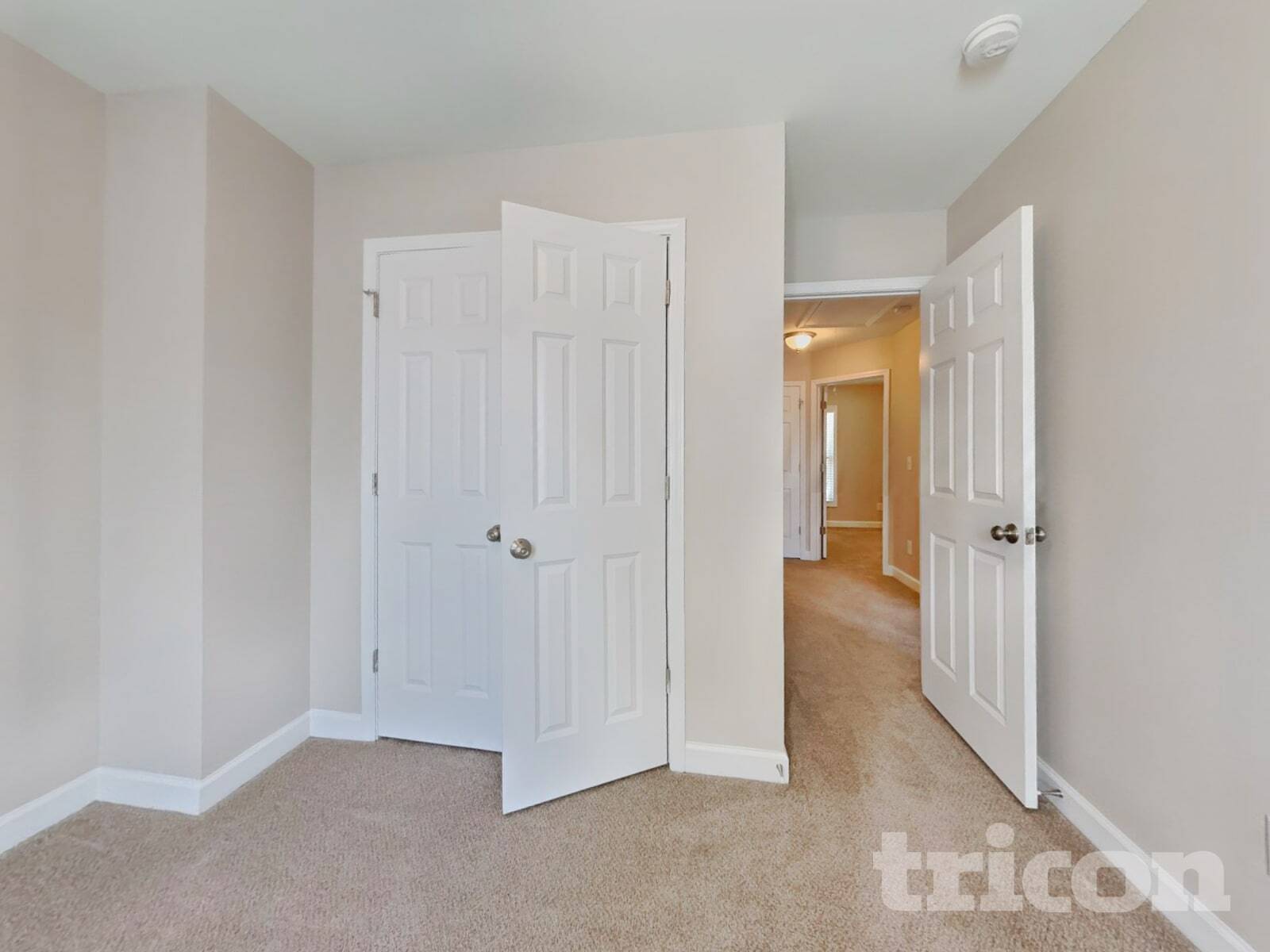 Building Photo - 1655 Crestlawn Tl