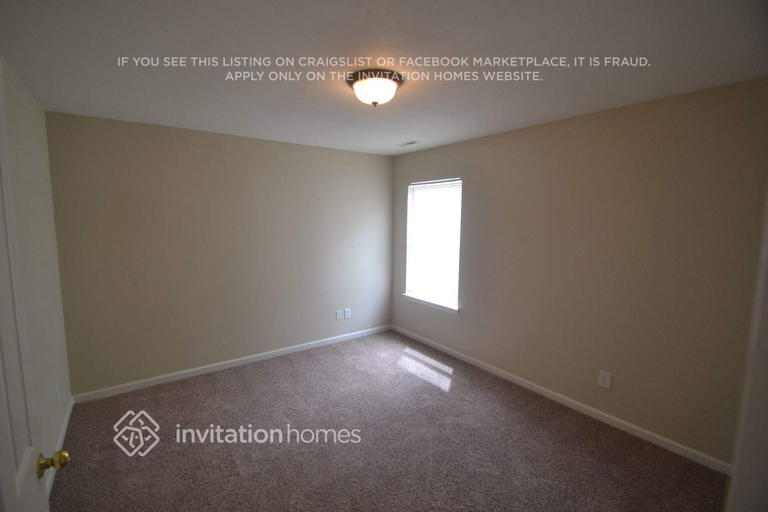 Building Photo - 3013 Saphire Ln