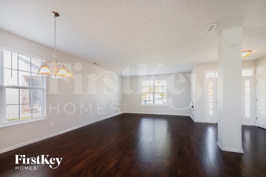 Building Photo - 10871 Monarch Springs Ct