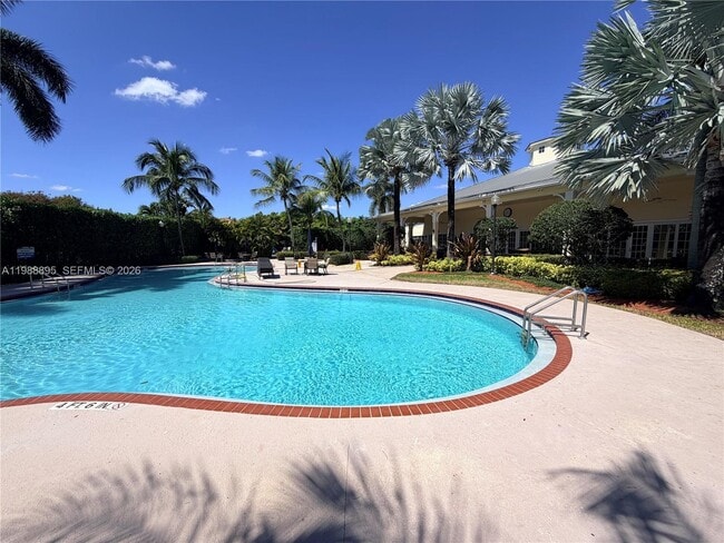 Building Photo - 4110 NE 22nd Ct